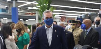 Abinader llama a residentes en el GSD y San Cristóbal a vacunarse «para evitar restricciones»