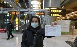 EEUU requerirá que los visitantes extranjeros estén completamente vacunados