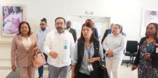 Gobernadora Julia Drullard destaca gestión del director del Hospital Reynaldo Almánzar