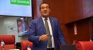 ANTONIO MARTE CONSIDERA QUE FALTAN MÁS FUNCIONARIOS POR SER REMOVIDOS