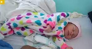 Recuperan niña robada en hospital de Santiago