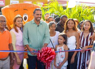 Inauguran parque de diversión en Boca Chica