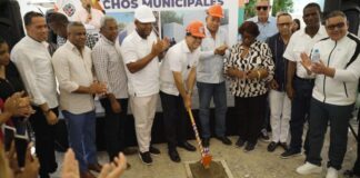 Alcalde Dío Astacio da primer picazo para la construcción de 1,000 nichos municipales en el Cementerio Cristo Salvador