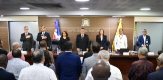 JCE se reúne con organizaciones políticas para tratar regulación de candidaturas independientes