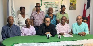 Tito Hernandez anucia aumento salarial de un 42% para profesionales agropecuarios