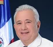 Senador Taveras pide regular medios y frenar a comunicadores que difaman