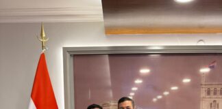 Presidente de Paraguay recibe al senador Omar Fernández