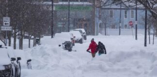 Ascienden a 34 los muertos por tormenta en EEUU y 530.000 hogares siguen sin electricidad