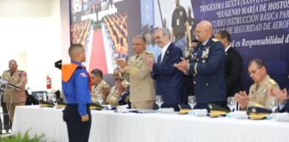 299 agentes del CESAC se graduan en ceremonia encabezada por el presidente Abinader