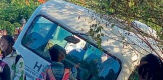 Accidente en kilómetro 26 de la carretera de Yamasá deja estudiantes heridos y un conductor prófugo