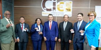 Pleno de la Cámara de Cuentas obtiene la nueva cédula de identidad y electoral en la JCE