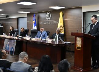 JCE presenta calendario electoral para las elecciones de 2028 y el Libro de Resultados Electorales 2024