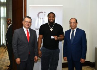 JCE entrega nueva cédula a integrantes de la selección dominicana del Clásico Mundial de Béisbol 2026