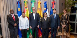 Presidente Abinader asiste a apertura de clase magistral que busca fortalecer la transparencia y rendición de cuentas a nivel internacional