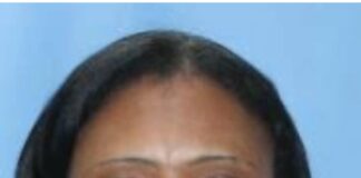 Policía Nacional investiga hallazgo de mujer sin vida dentro de una caja de cartón en Jeringa, San Cristóbal