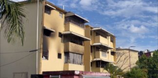 Consternación en Maquiteria por mujer que murió calcinada tras incendio provocado por su expareja