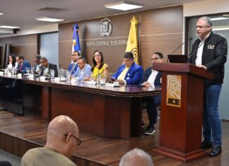 Mesa técnica JCE trata avances de cedulación a nivel local y en el exterior con organizaciones políticas