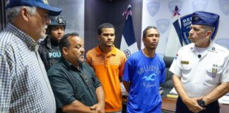 Policía informa que se entregaron dos de los prófugos vinculados a la muerte de un oficial superior en el sector Villa Juana