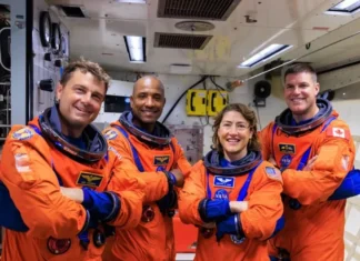 Los astronautas de Artemis II destacan su unión y aprecio por la Tierra entre aplausos