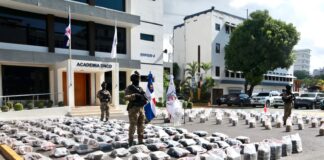 Intervienen dos lanchas con 1,295 paquetes de presunta cocaína y marihuana