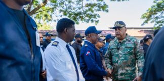 Lee Ballester supervisa controles migratorios en la frontera domínico-haitiana