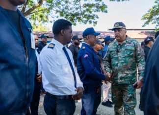 Lee Ballester supervisa controles migratorios en la frontera domínico-haitiana