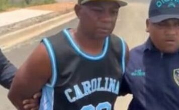 Policía apresa a presunto autor de la muerte de la señora Indhira Carolina en el sector La Toronja