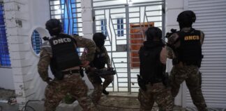 Capturan a dos hombres vinculados al decomiso de 1.7 toneladas de cocaína
