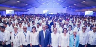 Luis Abinader llama a preservar la unidad, evitar la complacencia interna y mantener contacto permanente con la ciudadanía