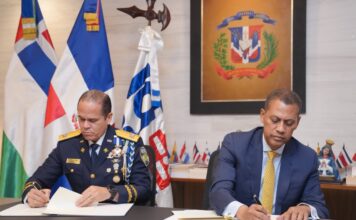 Policía Nacional e INDOTEL firman acuerdo para modernizar el registro y control de detenidos en destacamentos